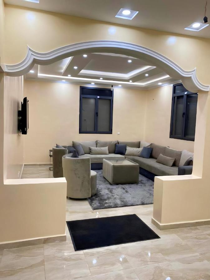 Villa Nour Al-Khalil 에사우이라 외부 사진